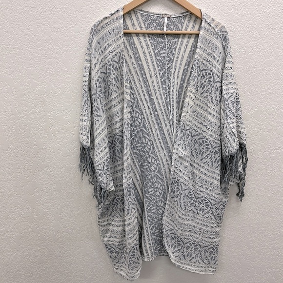 Free People Jackets & Blazers - Free People Gray Shimmer Fringe Kimono XS